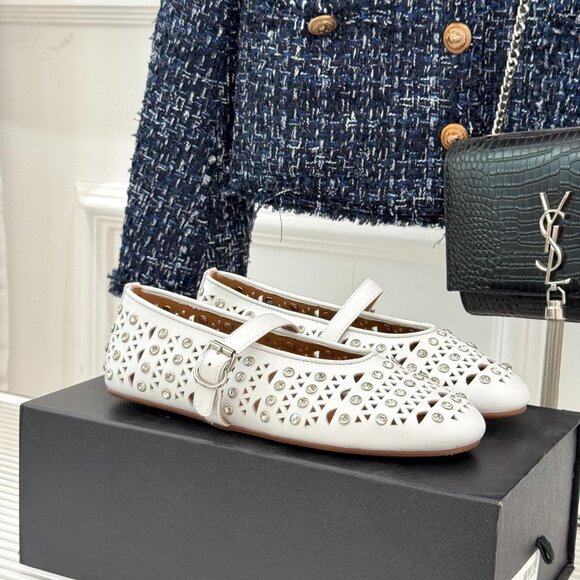 Alaia cutout Mary Janes - Picture 1 of 9